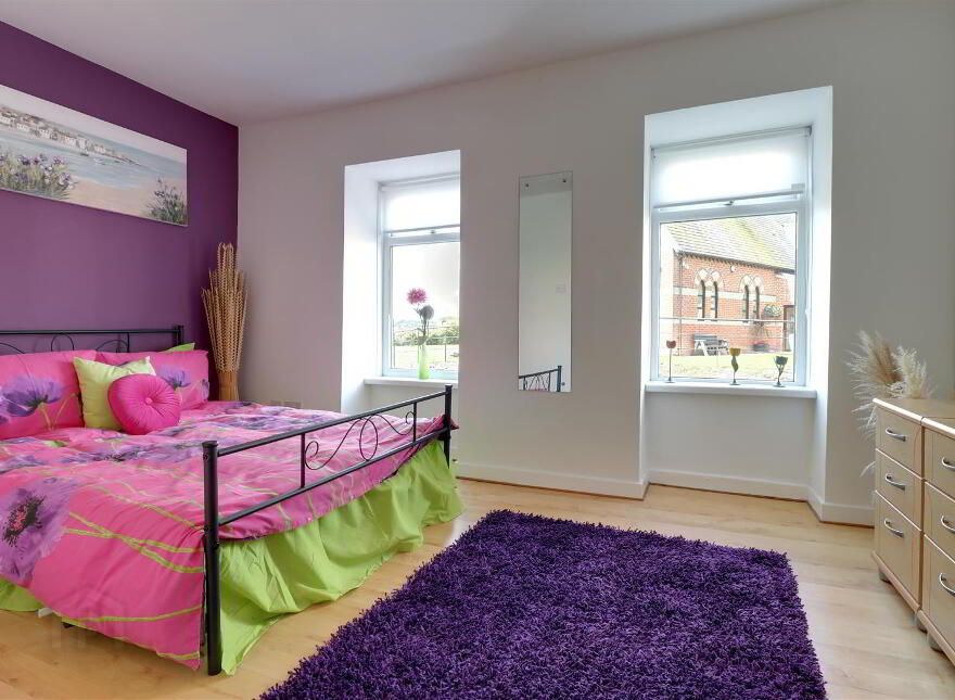 Guest House/ B&b, 2 Ferry Street, Portaferry, Newtownards, BT22 1PB