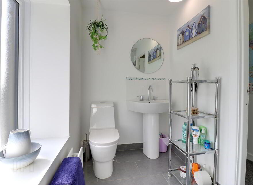Guest House/ B&b, 2 Ferry Street, Portaferry, Newtownards, BT22 1PB