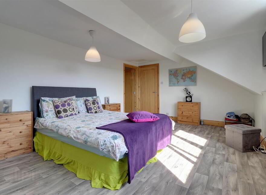 Guest House/ B&b, 2 Ferry Street, Portaferry, Newtownards, BT22 1PB