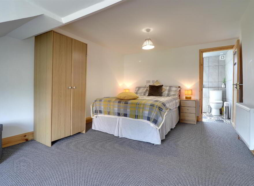 Guest House/ B&b, 2 Ferry Street, Portaferry, Newtownards, BT22 1PB