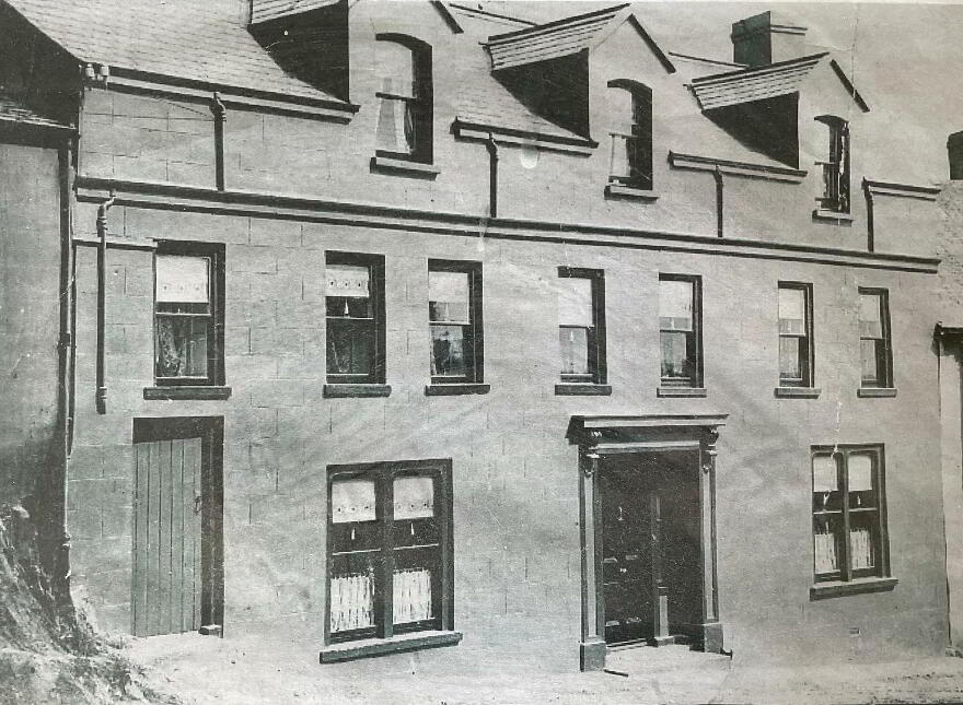 Guest House/ B&b, 2 Ferry Street, Portaferry, Newtownards, BT22 1PB