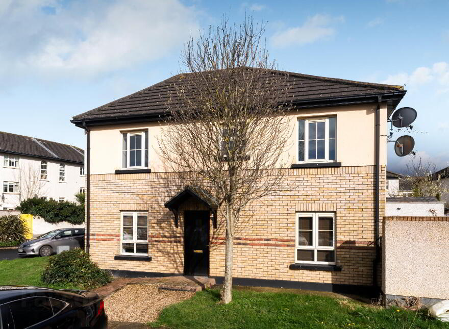 7 Cruise Park Crescent, Tyrrelstown, Dublin, D15 photo