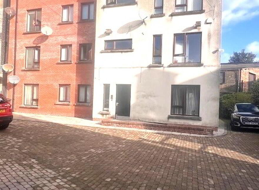 2 Castleton Mews, 6 Castleton Gardens, Belfast, BT15 3BY photo