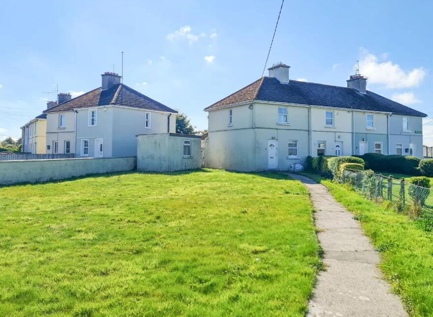 7 St. Ita Terrace, Castlemeadows, Thurles, E41V9F3 photo