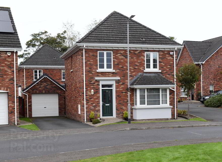 9 Holstein Hall, Lisburn, BT28 2RQ photo