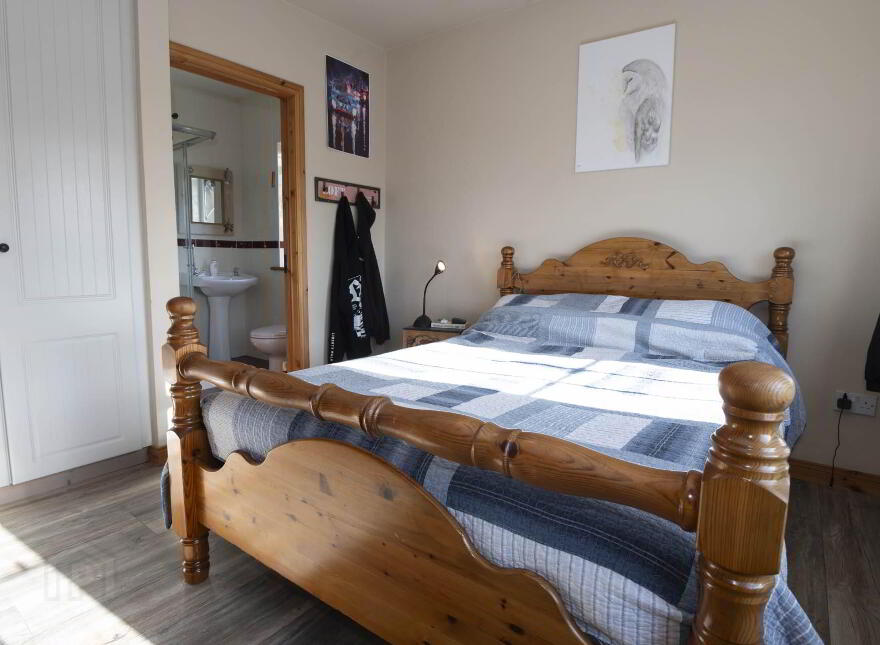 The Claddagh, Kilmacrenan, F92NX05
