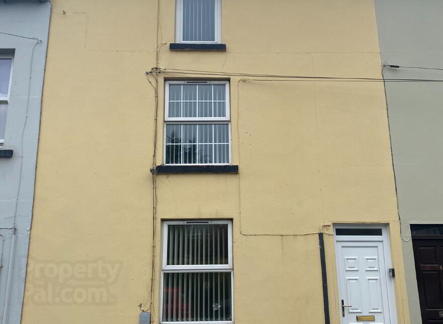 6 East Street, Warrenpoint, BT34 3JE photo