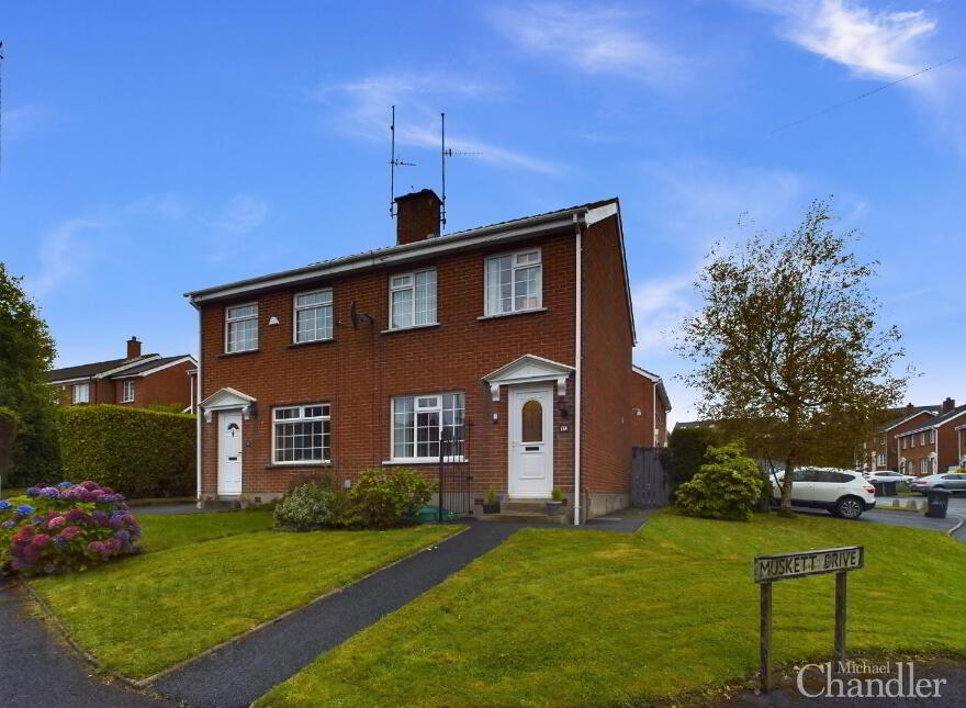 11 Muskett Road, Carryduff, Belfast, BT8 8QS photo