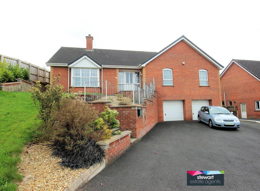 10 Oakridge, Banbridge, BT32 4RT photo