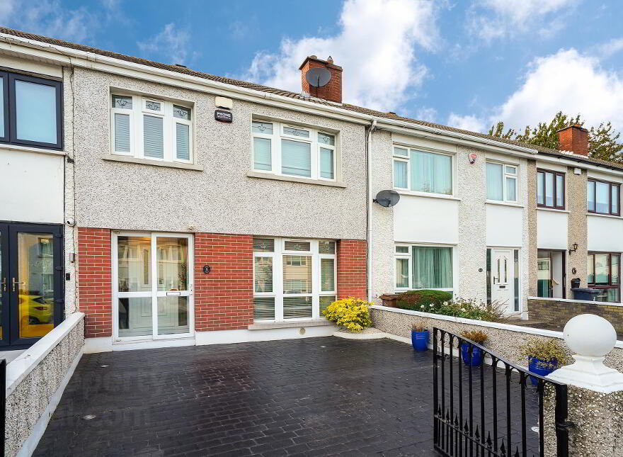 8 Kilakee Close, Walkinstown, Dublin, D12X0C5 photo