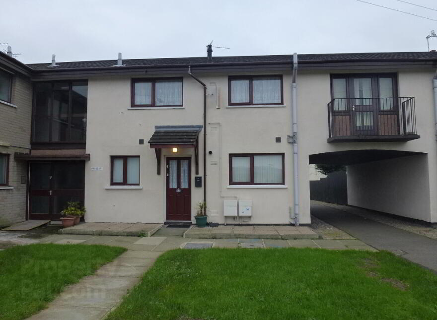 18 Broadway Avenue, Carrickfergus, BT38 8DD photo