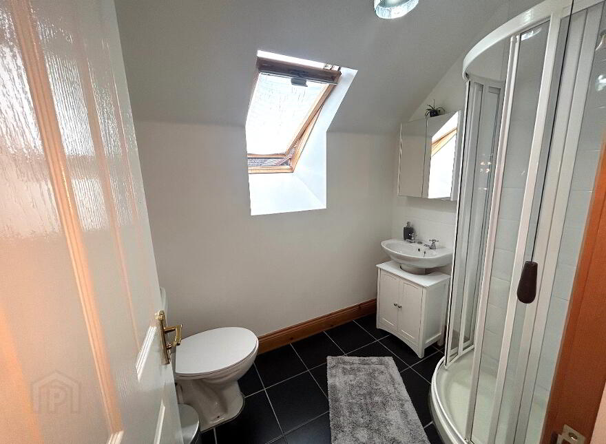 18 Summer Meadows Manor, Waterside, Derry, BT47 6SE