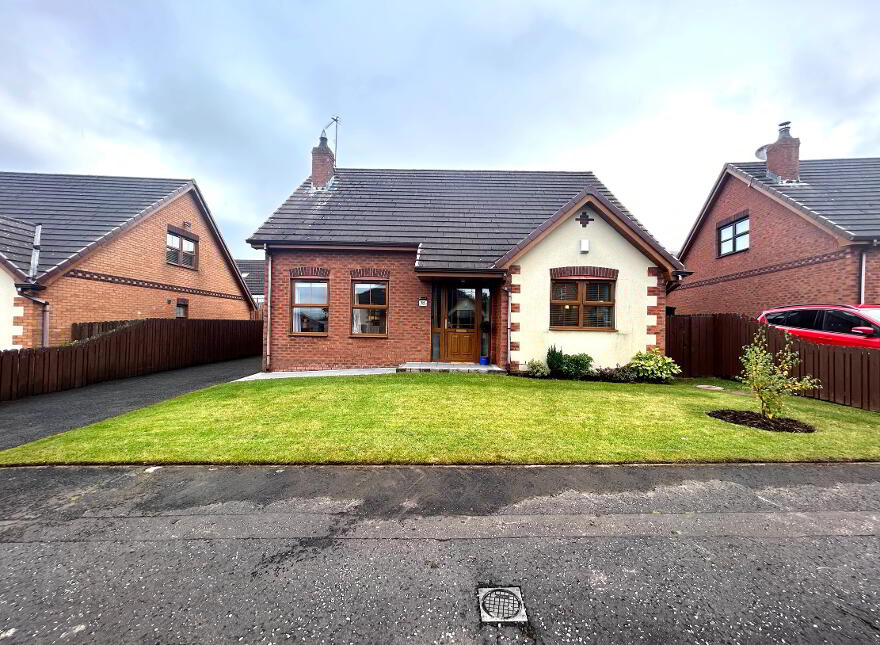 18 Summer Meadows Manor, Waterside, Derry, BT47 6SE photo