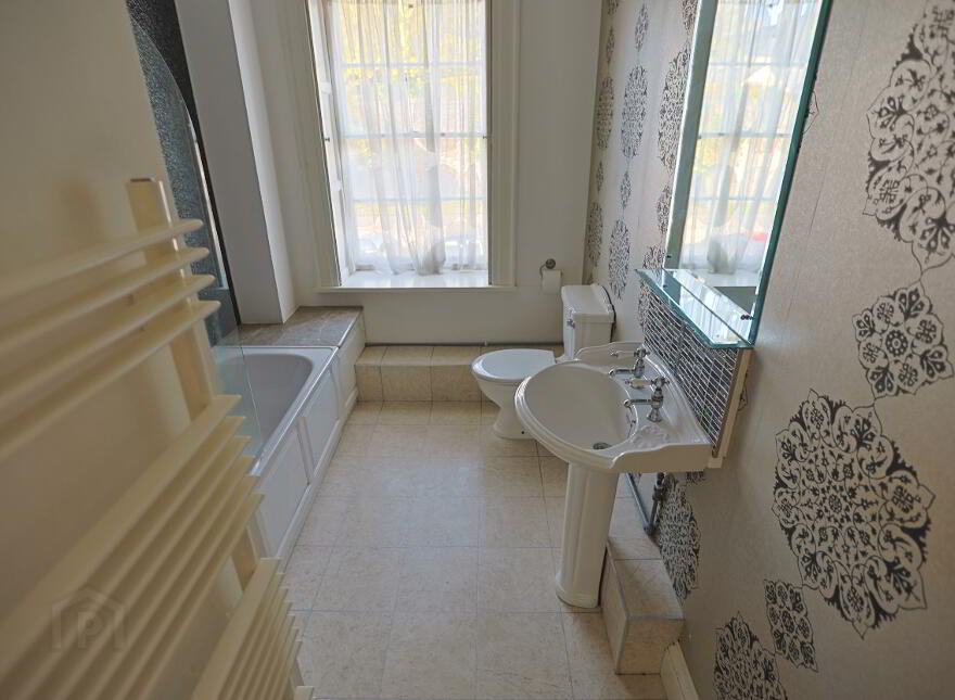 50 Castle Street, Armagh, Craigavon, BT61 7EF