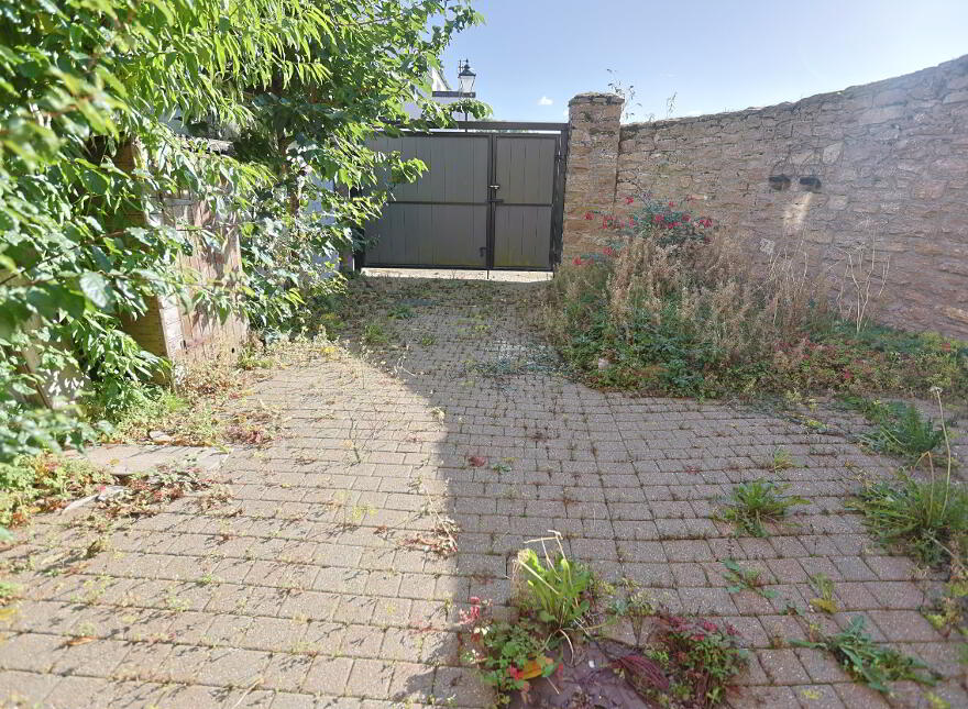 50 Castle Street, Armagh, Craigavon, BT61 7EF