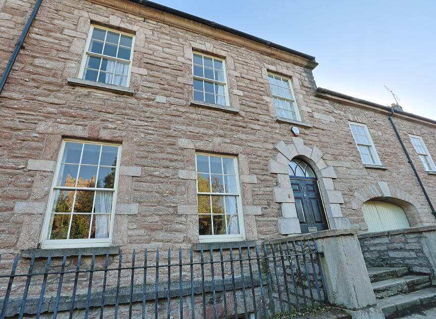 50 Castle Street, Armagh, Craigavon, BT61 7EF