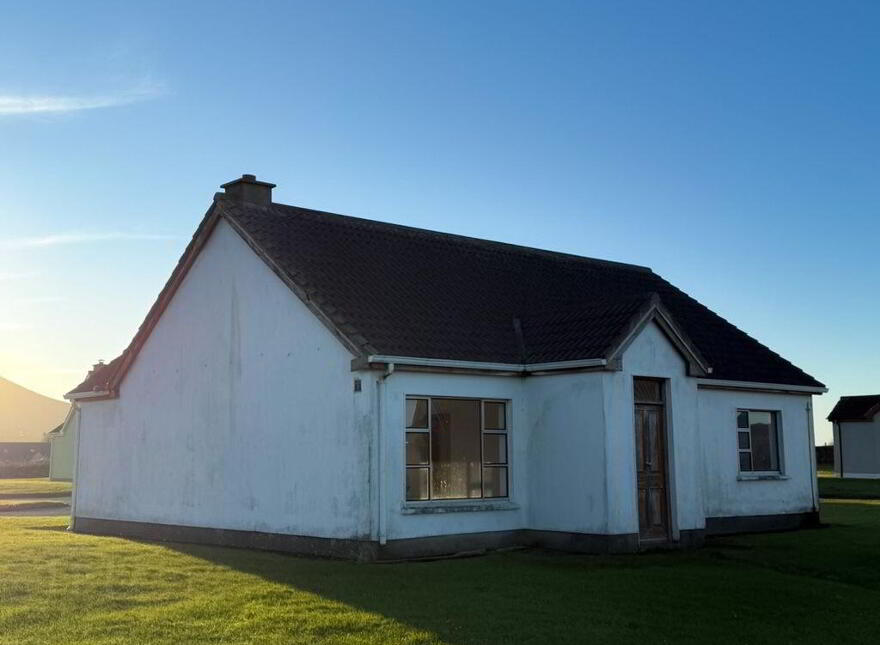 19 Wine Strand Cottages, Ballyferriter, Ballineanig, Tralee