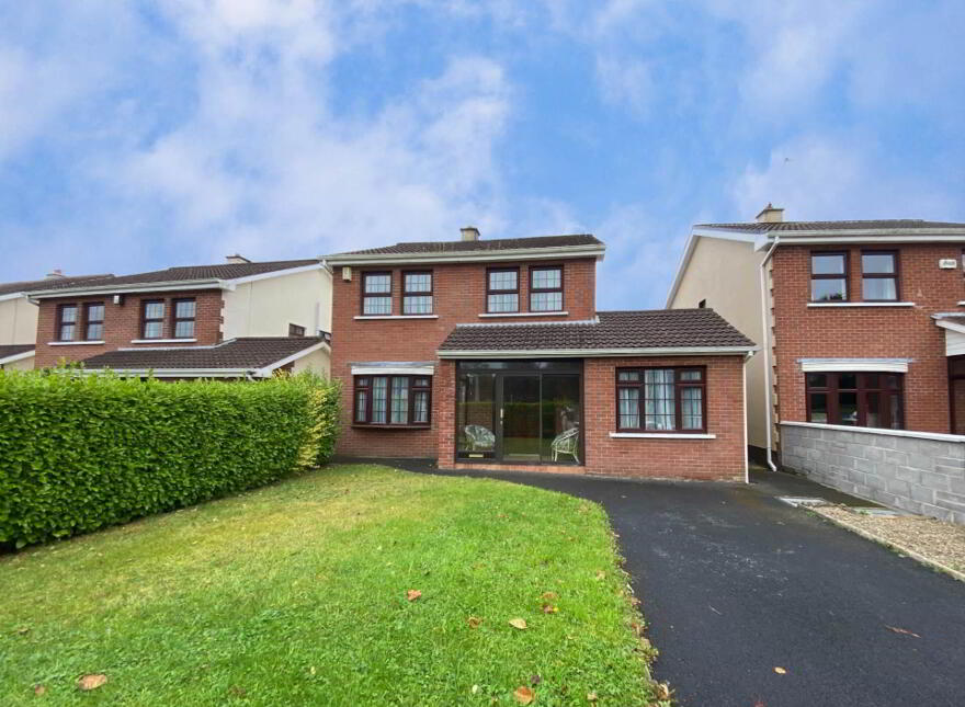 24 Plassey Grove, Milford Grange, Castletroy photo