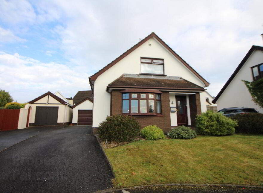 4 Bluefield Park, Carrickfergus, BT38 7XF photo