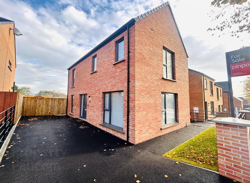 47 Alexander Park Avenue, Belfast, BT15 3DJ photo