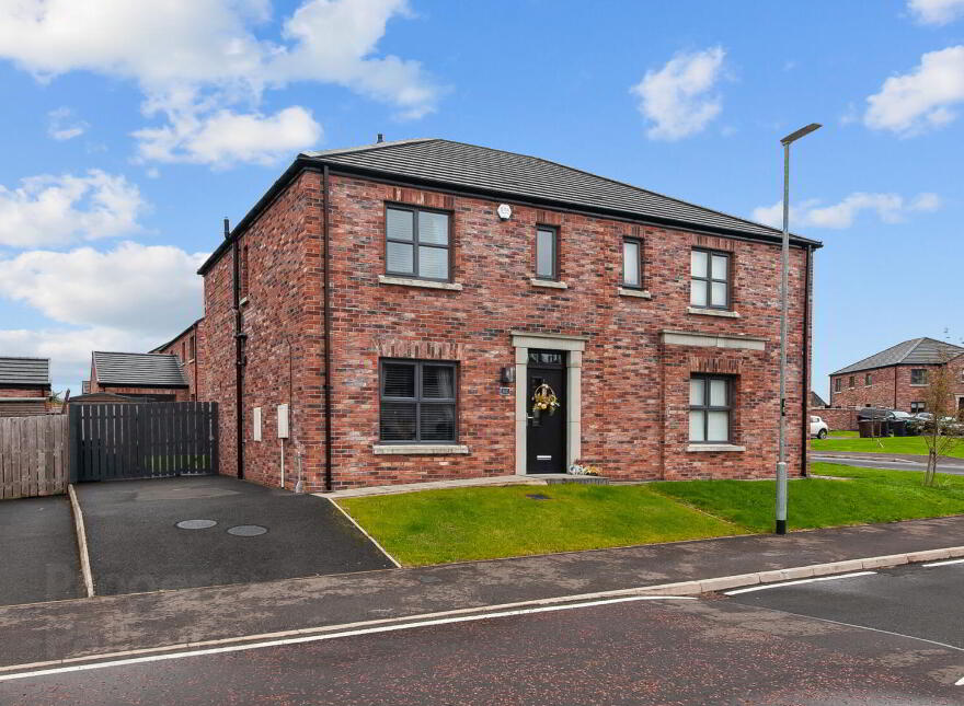 62 Upper Gateside Grove, Ballyclare, BT39 9WN photo