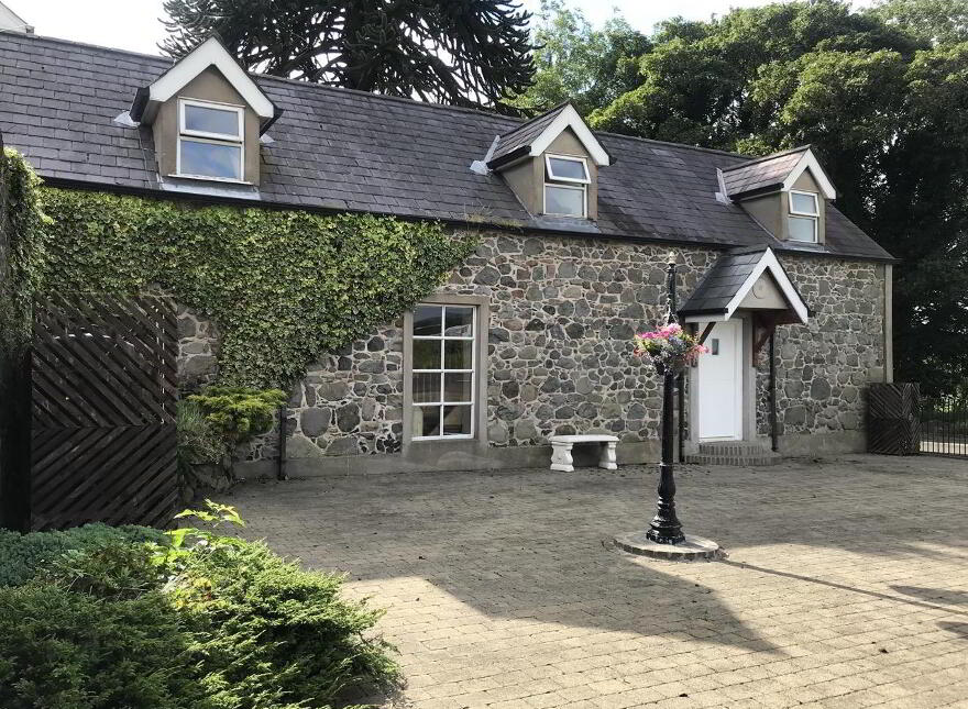 Blackstown Cottage, 77b Buckna Road, Broughshane, Ballymena, BT42 4NR photo