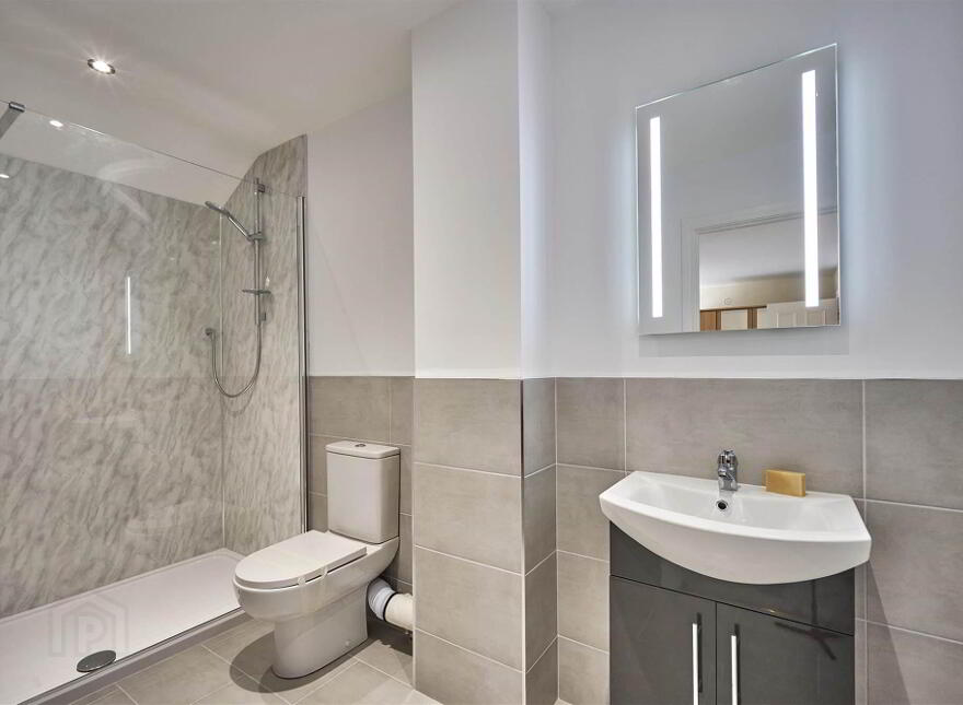 Apt 7 Avoca House, 83 Princetown Road, Bangor, BT20 3TD