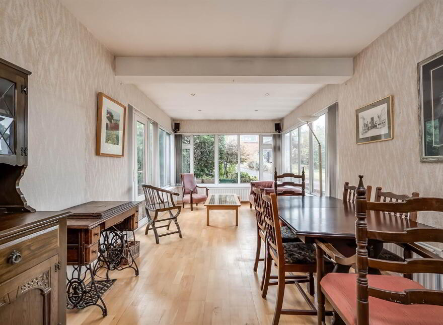 12 Tudor Oaks, Holywood, BT18 0PA