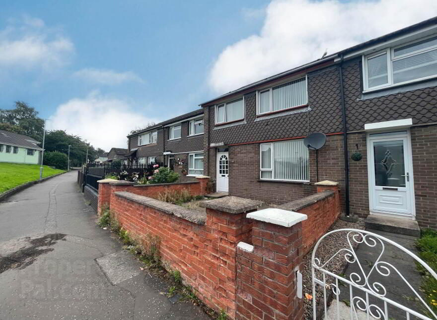 13 Glasvey Walk, Belfast, BT17 0DE photo