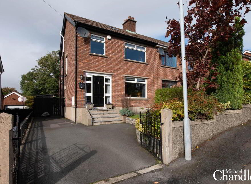 16 Glendale Avenue North, Belfast, BT8 6LB photo