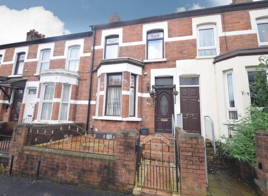 90 Mountcollyer Avenue, Belfast, BT15 3DR photo