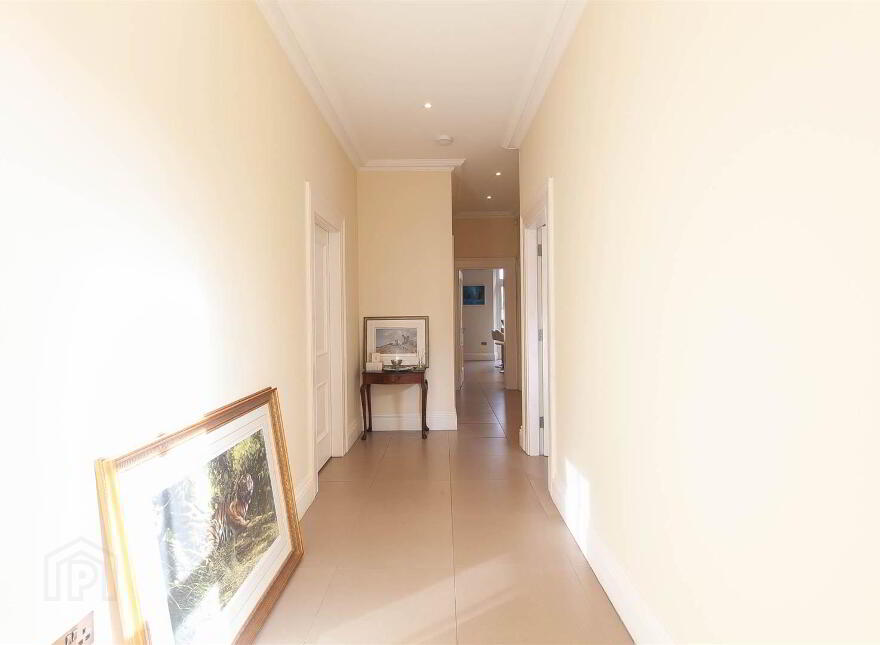 Apt 1, 7 Broomhill Lane, Off Hillside Park, Malone, South, Belfast, BT9 5LB