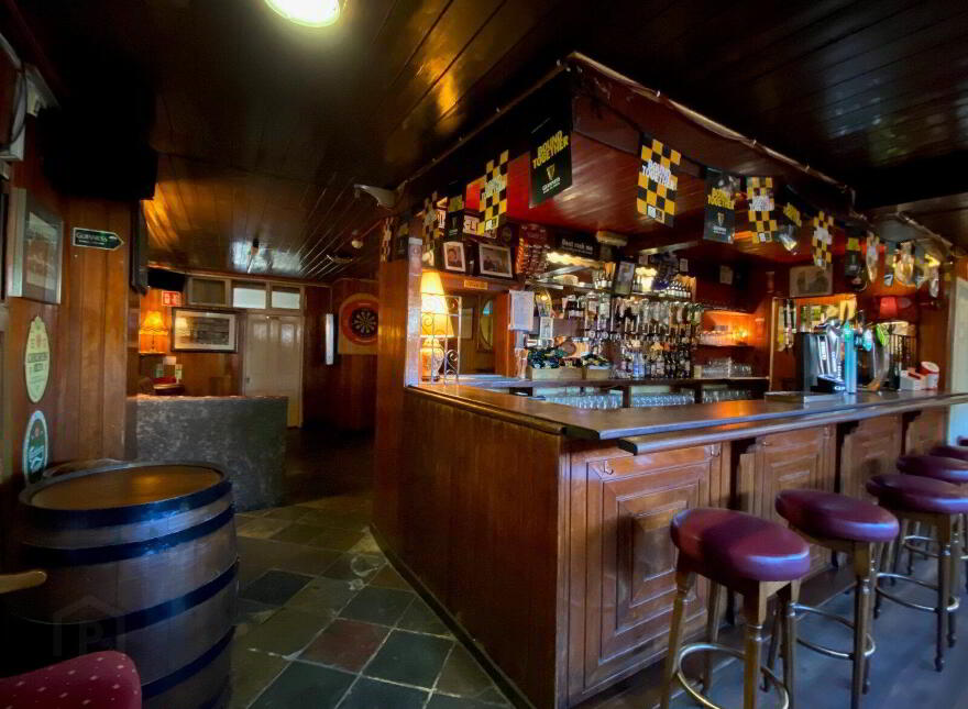 McCormacks Bar, The Corner House, Ballyragget, R95HX63
