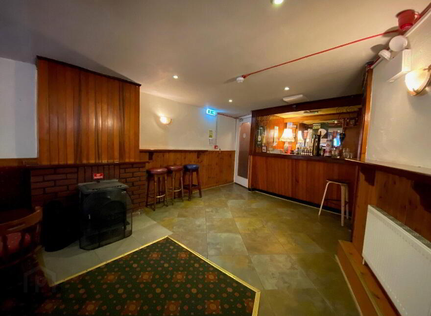 McCormacks Bar, The Corner House, Ballyragget, R95HX63