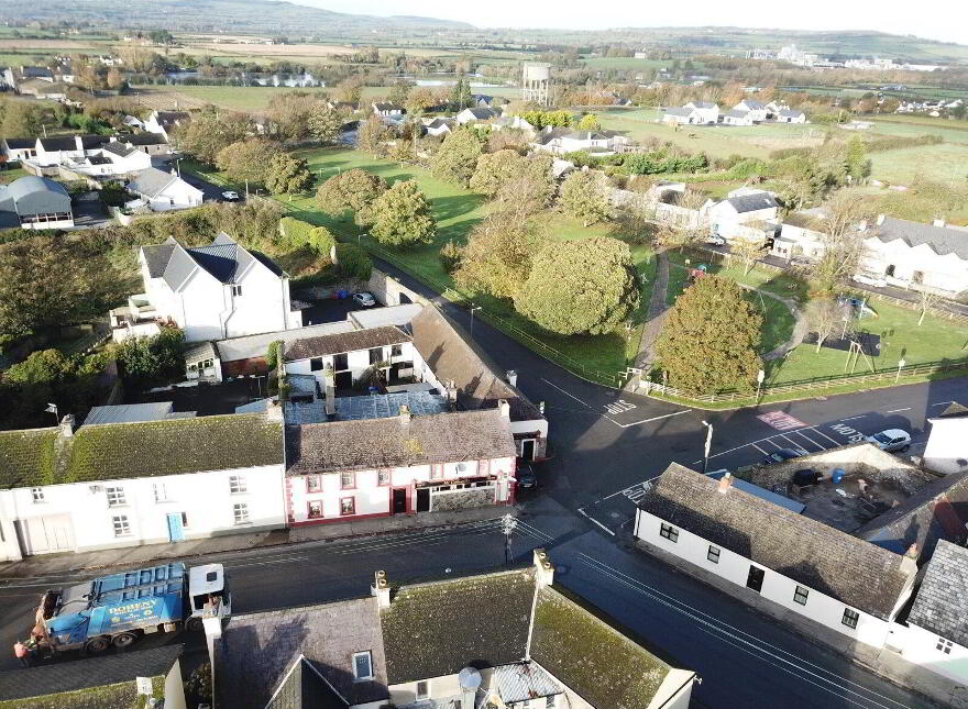 McCormacks Bar, The Corner House, Ballyragget, R95HX63