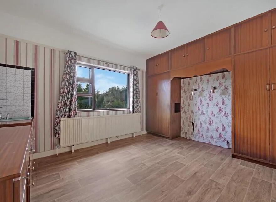 The Bungalow, Main Street, Newtowncunningham, F93E36H