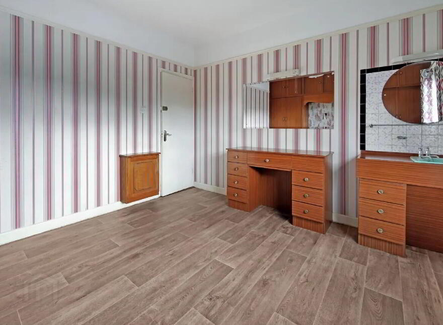 The Bungalow, Main Street, Newtowncunningham, F93E36H