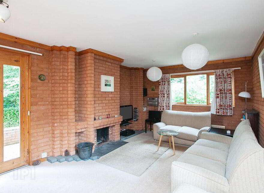 13 Edenvale Park, Dunmurry, Belfast, BT17 0EJ