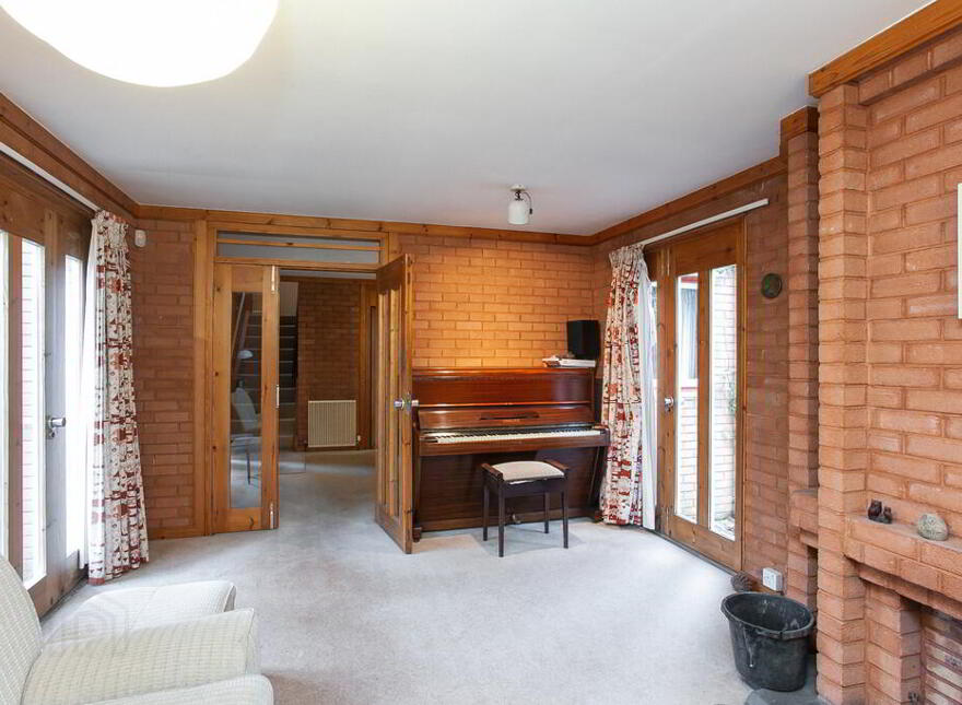 13 Edenvale Park, Dunmurry, Belfast, BT17 0EJ