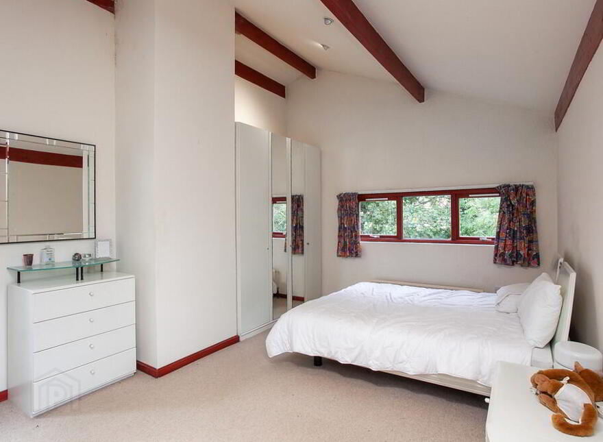 13 Edenvale Park, Dunmurry, Belfast, BT17 0EJ