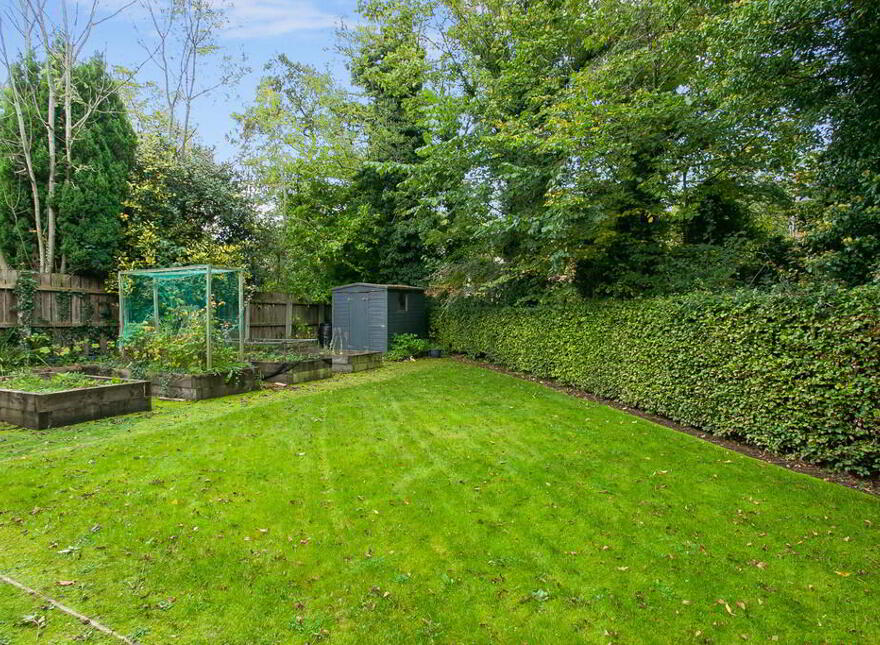 13 Edenvale Park, Dunmurry, Belfast, BT17 0EJ