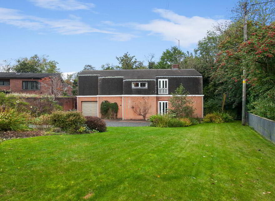 13 Edenvale Park, Dunmurry, Belfast, BT17 0EJ