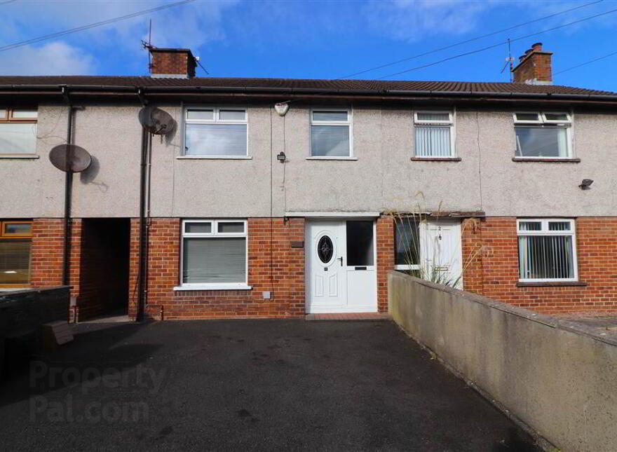 4 Ward Avenue, Warren Gardens, Lisburn, BT28 1EF photo