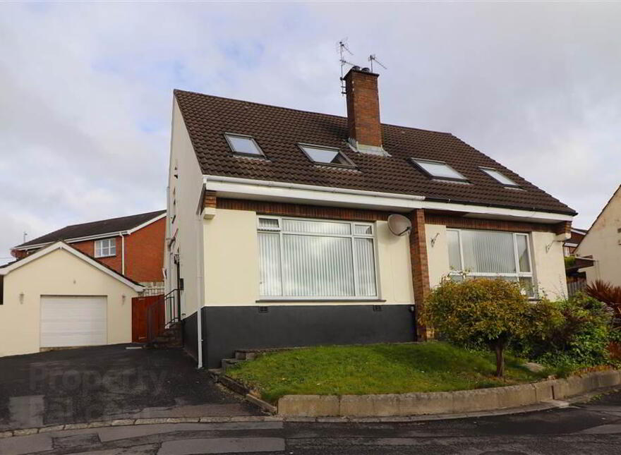 35 St Marks Wood, Ballymacash Road, Lisburn, BT28 3AQ photo