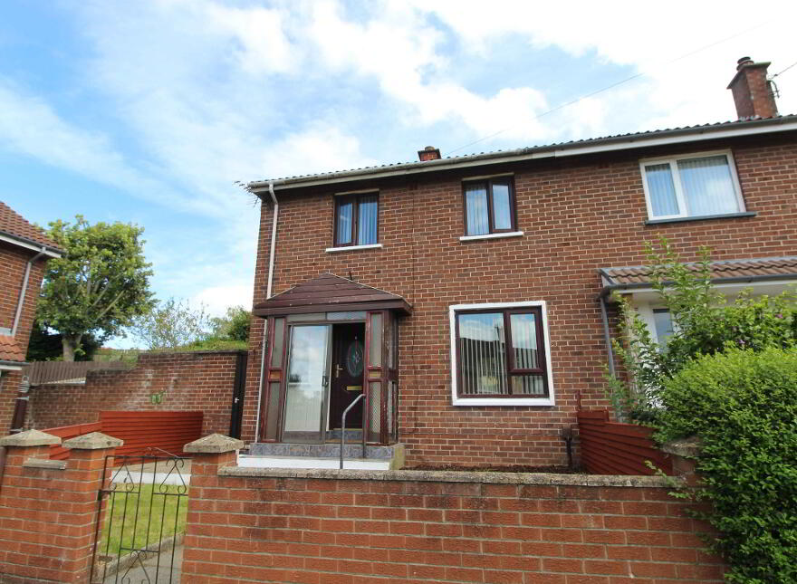 38 Knockwood Crescent, Belfast, BT5 6GE photo