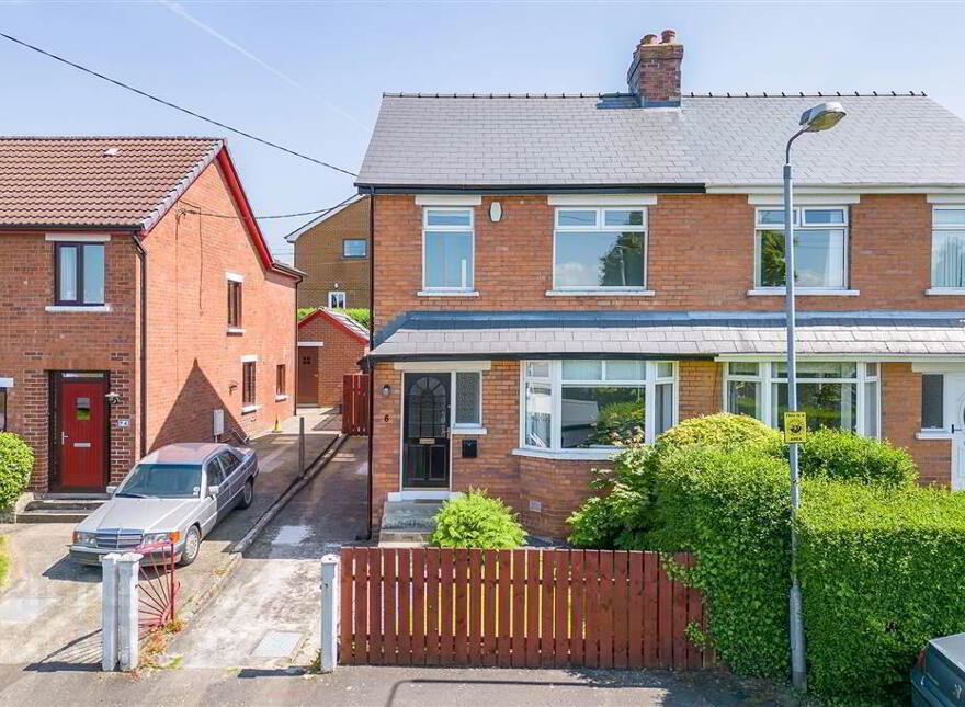 6 Breda Avenue, Belfast, BT8 6JS photo