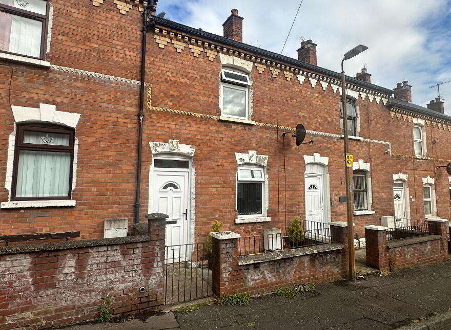 19 Enfield Parade, Belfast, BT13 3DX photo