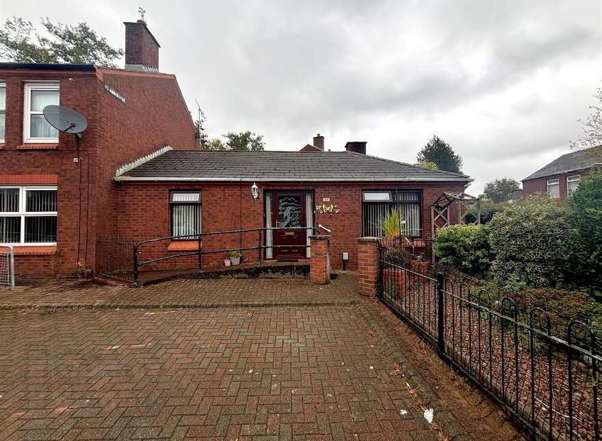 24 Leggagh Court, Belfast, BT14 8AY photo