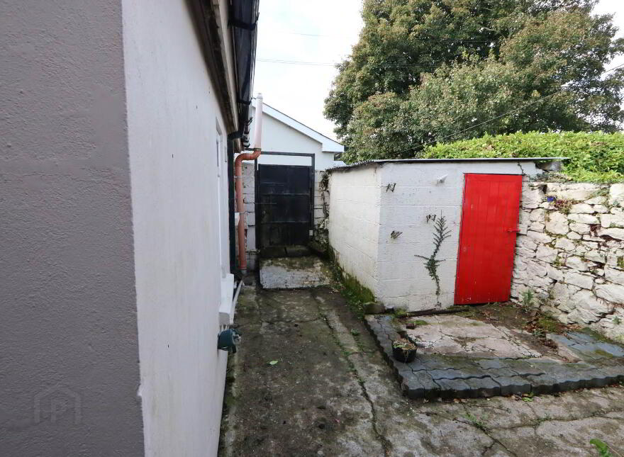 8 Emly Road, Hospital