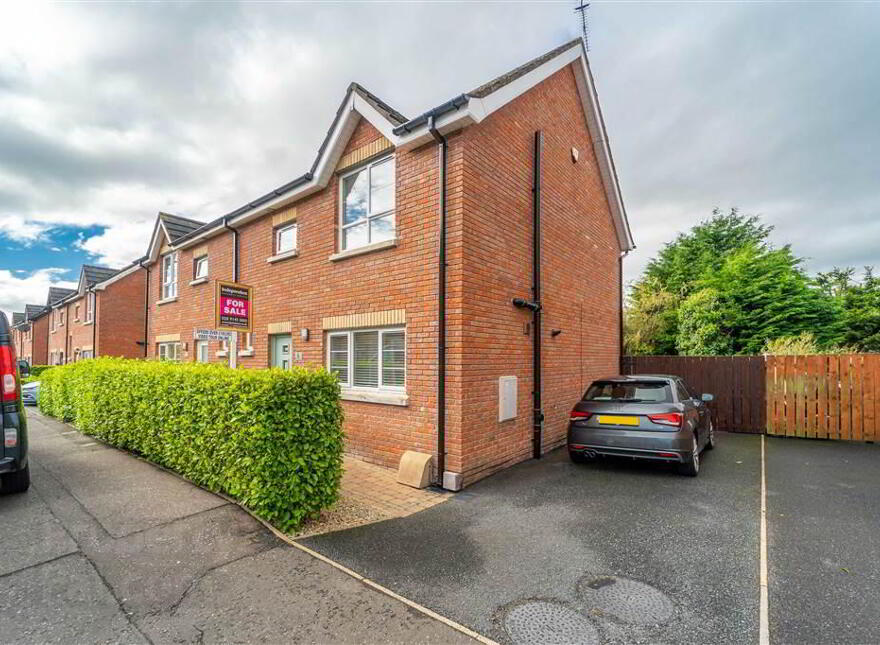 6 Riverwood Vale, Bangor, BT20 4QE photo